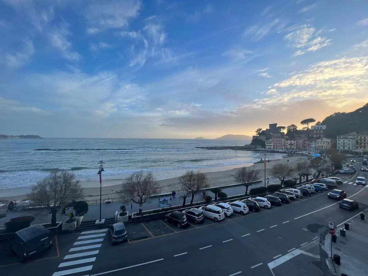 Trilocale Seaside - San Terenzo, Lerici Apartment